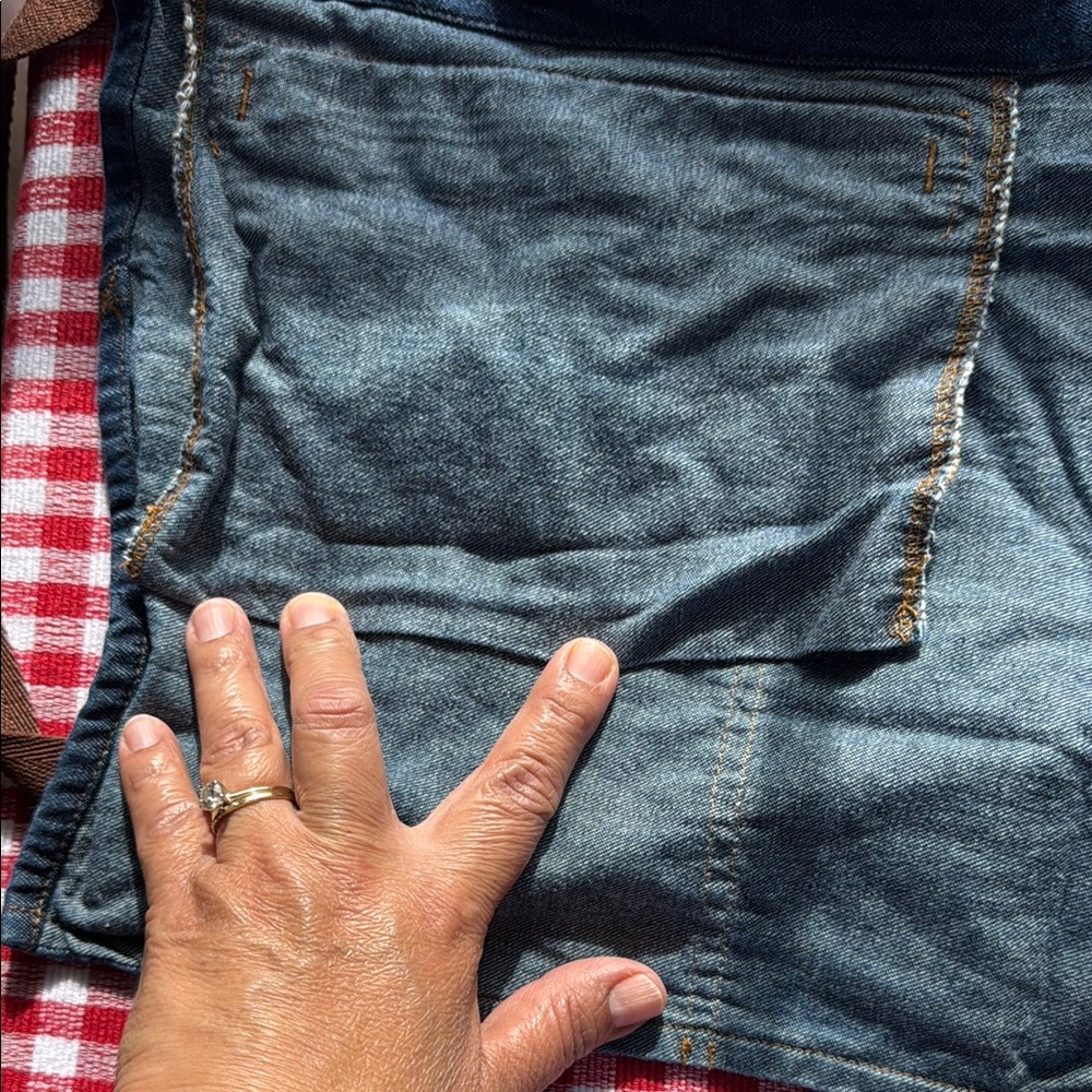 Denim Waist Apron with Brown Strap - Picture 6 of 7